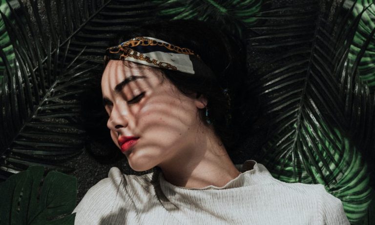 Masque contre les boutons : Recette maison purifiante pour les peaux