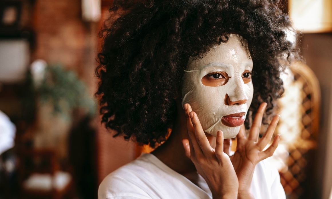 Masque visage hydratant bio : Les cosmétiques naturels pour une peau hydratée