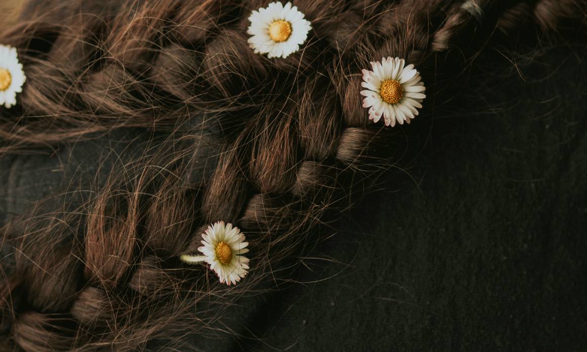 Cheveux rêches : que faire pour une belle chevelure